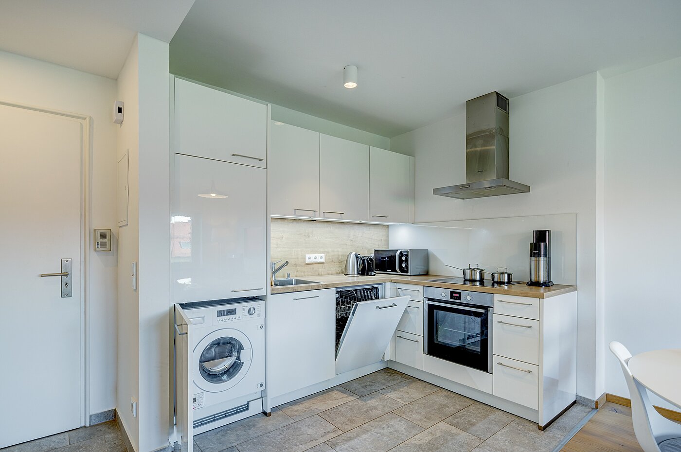Apartment mit 1 Zimmer | München-Schwabing | 70198 | ...Waschtrockner