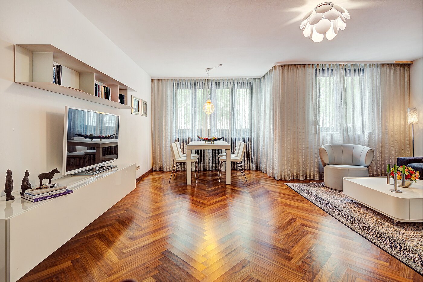 Etagenwohnung mit 1 Zimmer | München-Schwabing | 2207ML10 | Wohnen und...