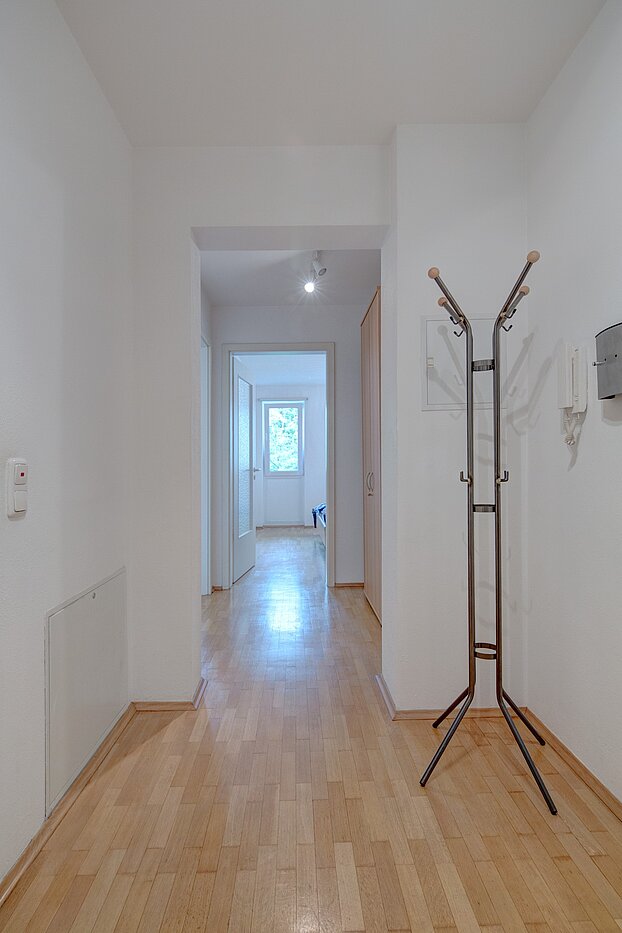 Etagenwohnung mit 2 Zimmern | München-Ramersdorf | 2207ML11 | Flur zum...