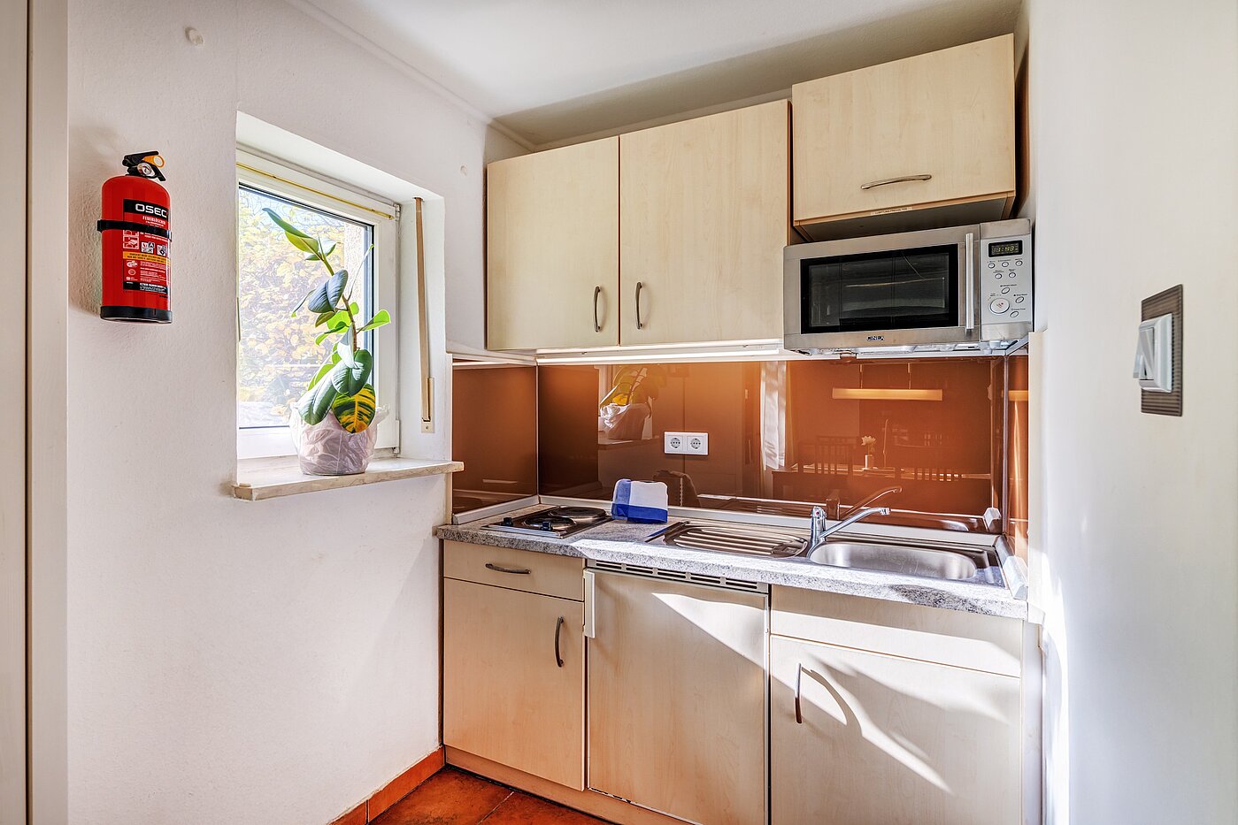 Hochparterre mit 1 Zimmer | München-Bogenhausen | 70301 | Küche
