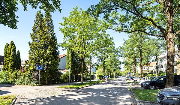 Etagenwohnung mit 2 Zimmern | Poing | 70373 | Straßenansicht