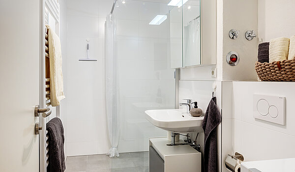 Etagenwohnung mit 2 Zimmern | Erding | 70431 | Badezimmer