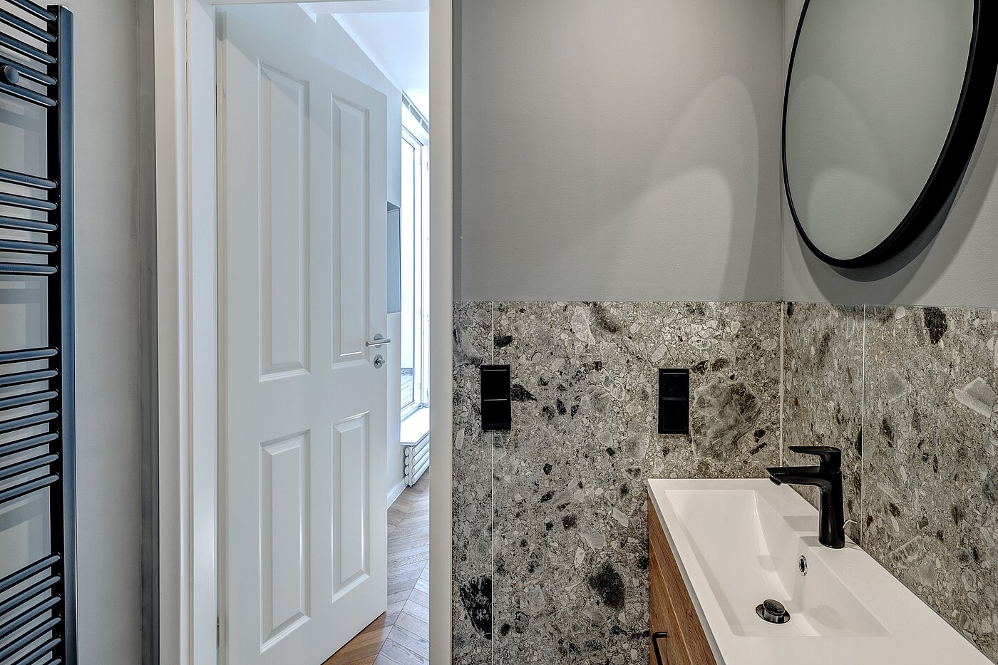 Apartment mit 1 Zimmer | München-Schwabing | 70376 | Graues Design