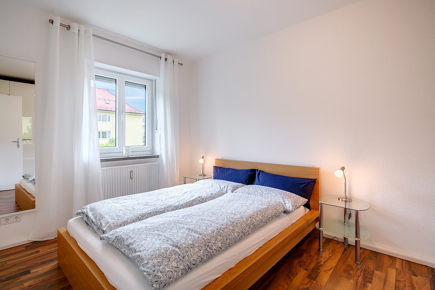 Etagenwohnung mit 2 Zimmern | München-Schwabing | 70096 | Separates Schlafzimmer