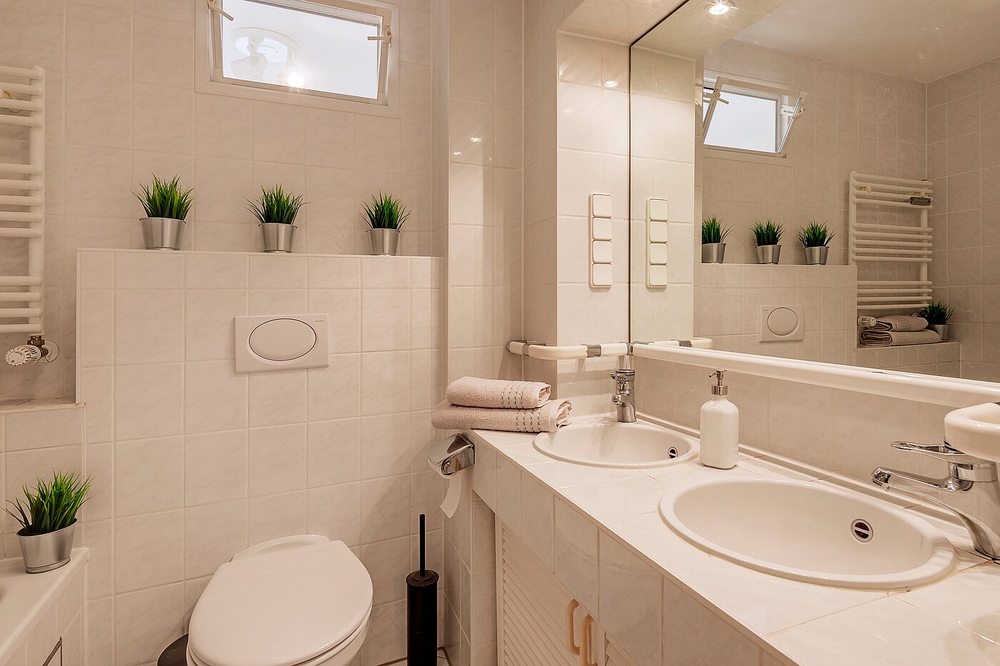 Etagenwohnung mit 2 Zimmern | München-Schwabing | 70130 | Bad...