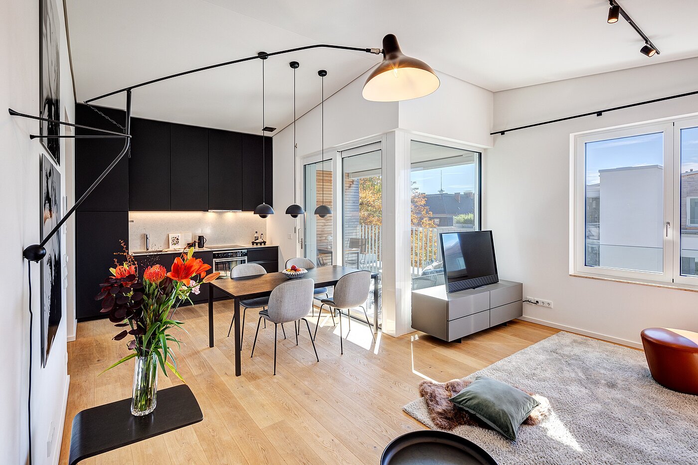 Dachgeschosswohnung mit 2 Zimmern | München-Maxvorstadt | 701661 | Schicke Einbauküche