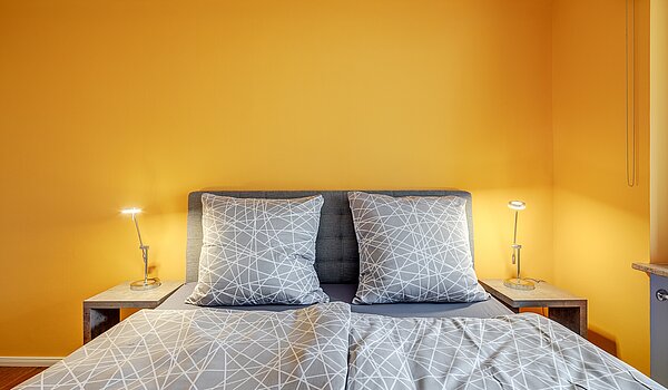 Etagenwohnung mit 2 Zimmern | München-Bogenhausen | 70287 | Schlafzimmer...