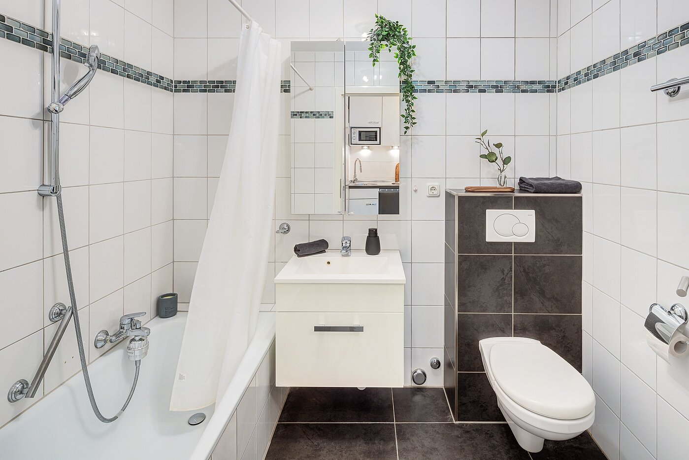 Apartment mit 1 Zimmer | München-Schwabing | 70200 | Modernes Bad