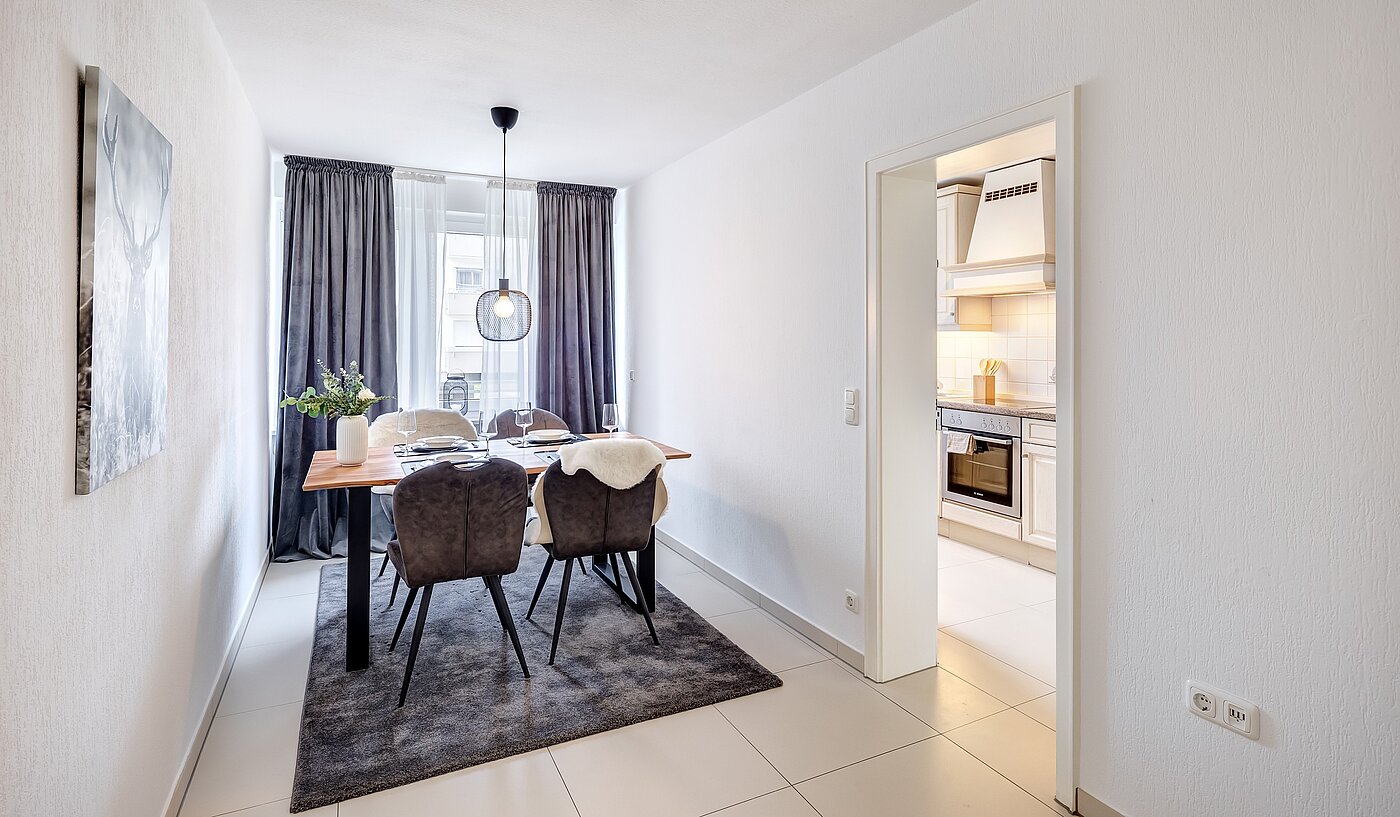 Etagenwohnung mit 3.5 Zimmern | 70284 | separater Essbereich