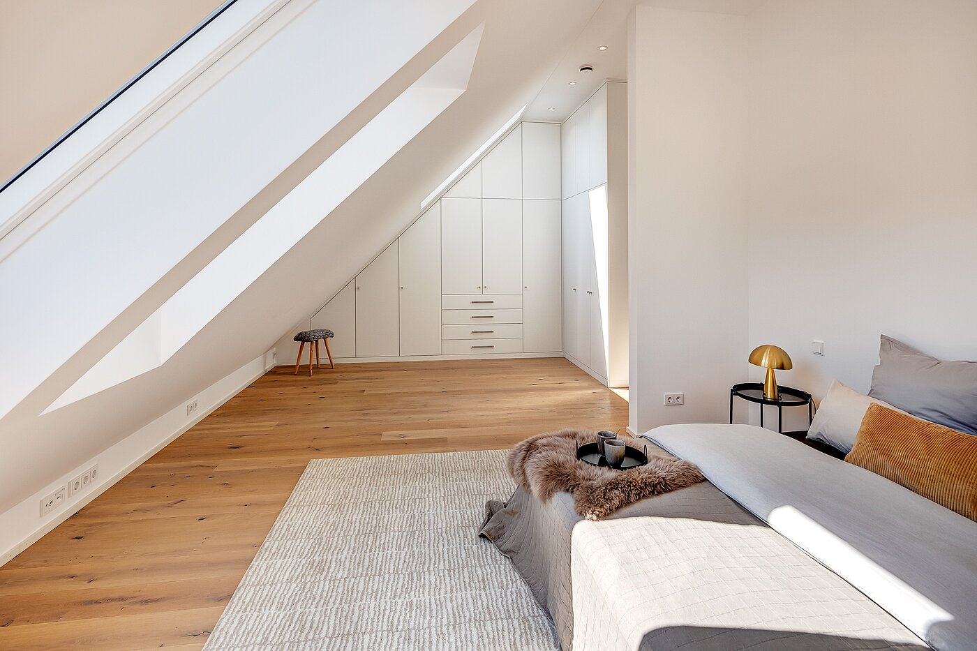 Maisonettewohnung mit 4 Zimmern | München-Obermenzing | 701553 | ...und hochwertigen Einbauschränken