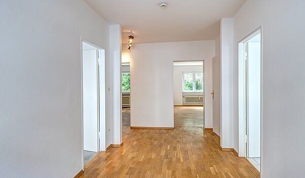 Erdgeschosswohnung mit 2.5 Zimmern | München-Schwabing | 70441 | Flur