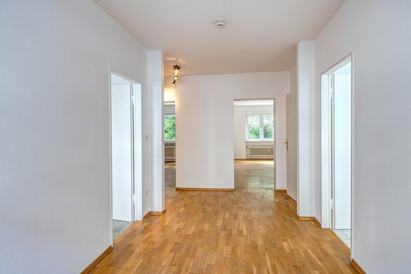 Hochparterre mit 2.5 Zimmern | München-Schwabing | 70441 | Flur