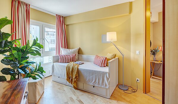 Etagenwohnung mit 1.5 Zimmern | München-Maxvorstadt | 70480 | Schlafzimmer