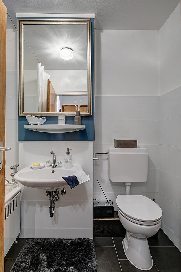 Etagenwohnung mit 1.5 Zimmern | München-Obergiesing | 70136 | ...Bad mit...