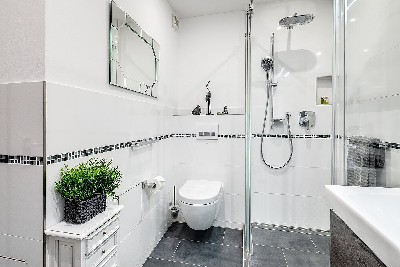 Etagenwohnung mit 4 Zimmern | Aschheim | 2006ML2 | ...Duschbad