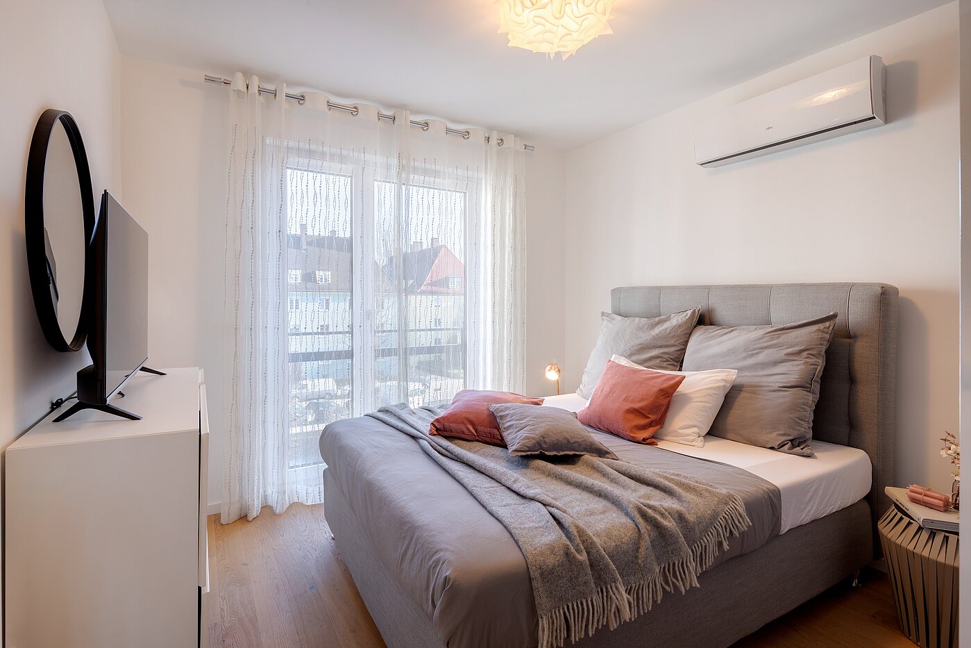 Etagenwohnung mit 4 Zimmern | München-Bogenhausen | 70380 | Gäste- oder...