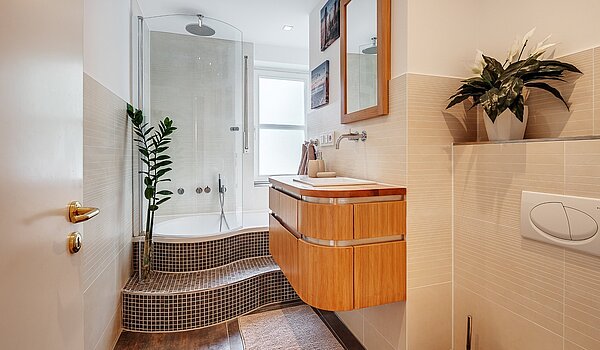 Etagenwohnung mit 3 Zimmern | München-Harlaching | 2108ML3 | Modernes Wohlfühl-Bad mit...