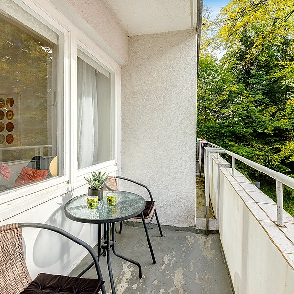 Solln: Sonniges Apartment in ruhiger zentraler Lage