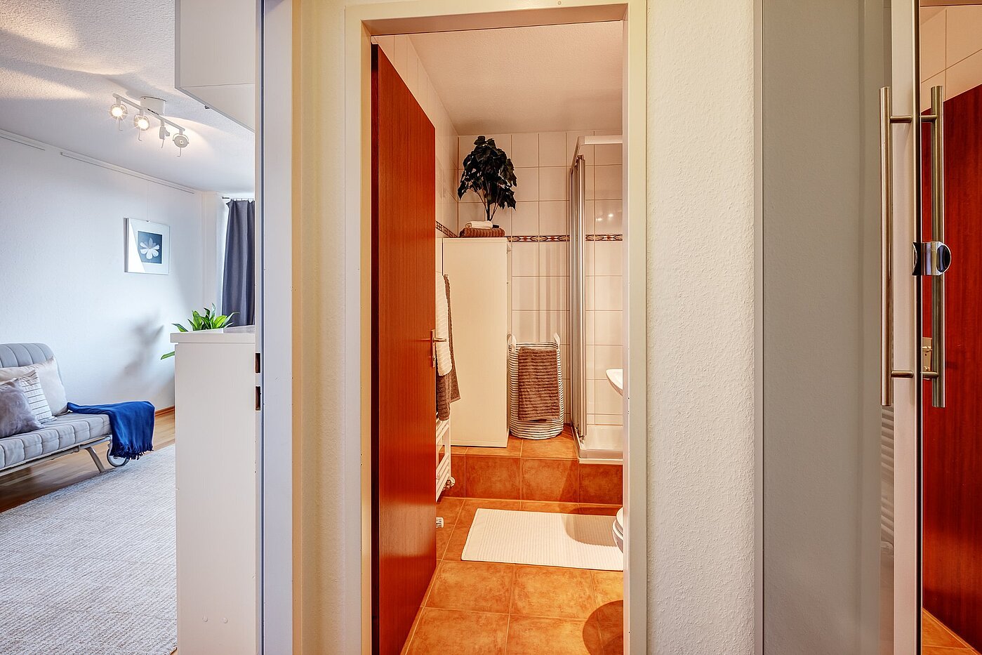 Etagenwohnung mit 1 Zimmer | München-Laim | 2107ML8 | Flur mit Garderobenschrank