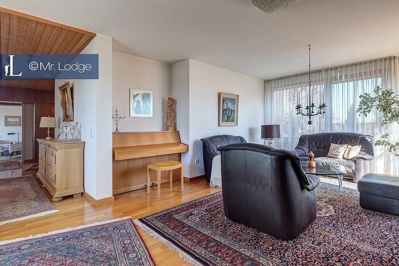 Dachgeschosswohnung mit 5 Zimmern | Aschheim | 1710ML4 | Geräumiges Wohnzimmer mit....