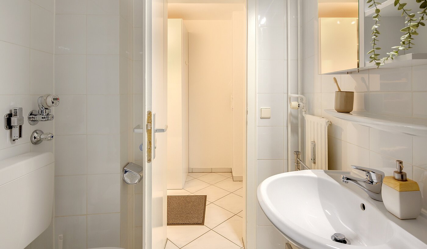 Apartment mit 1 Zimmer | München-Sendling-Westpark | 70395 | Bad mit...