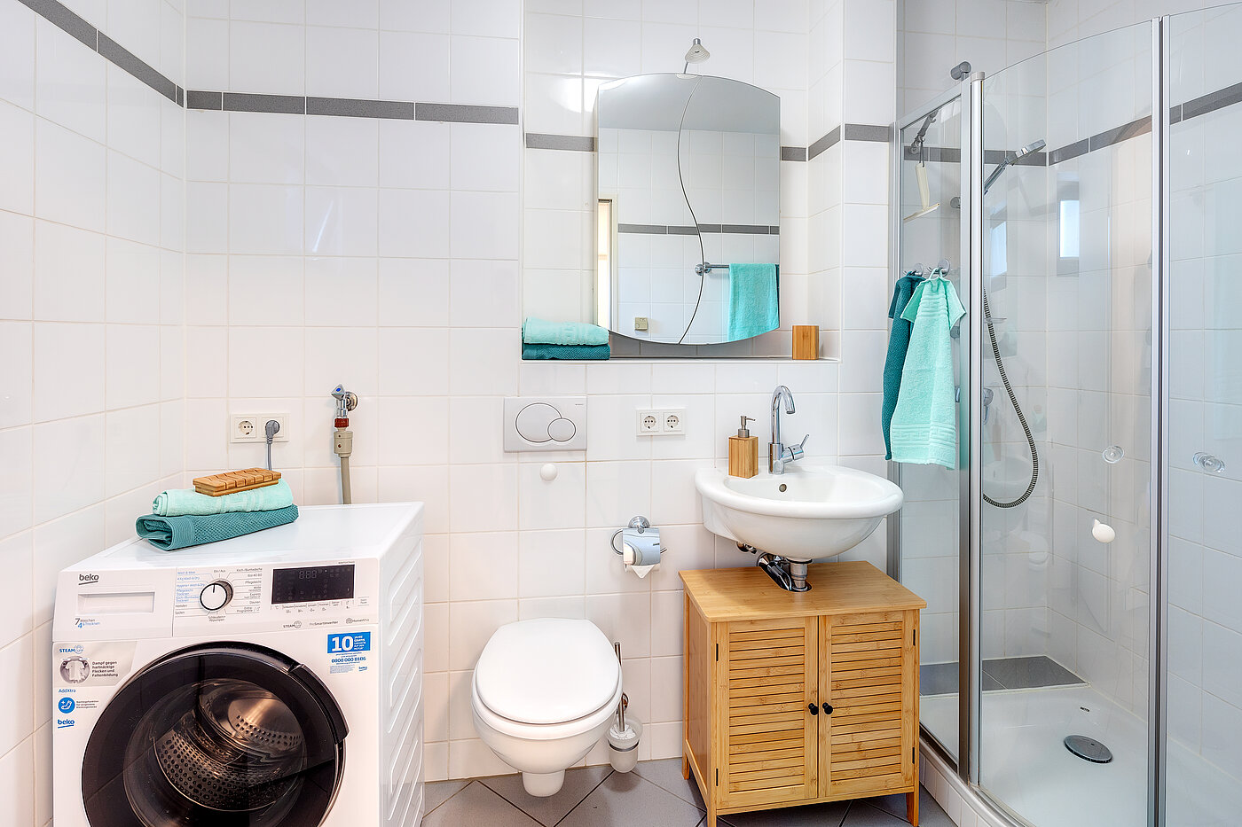 Etagenwohnung mit 2 Zimmern | Haar | 70426 | Tageslichtbad...