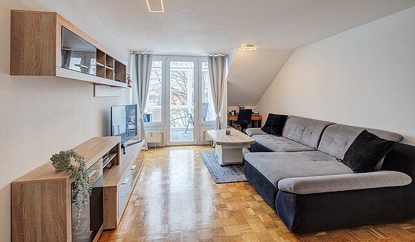 Etagenwohnung mit 2 Zimmern | Poing | 70373 | ...mit Wintergarten