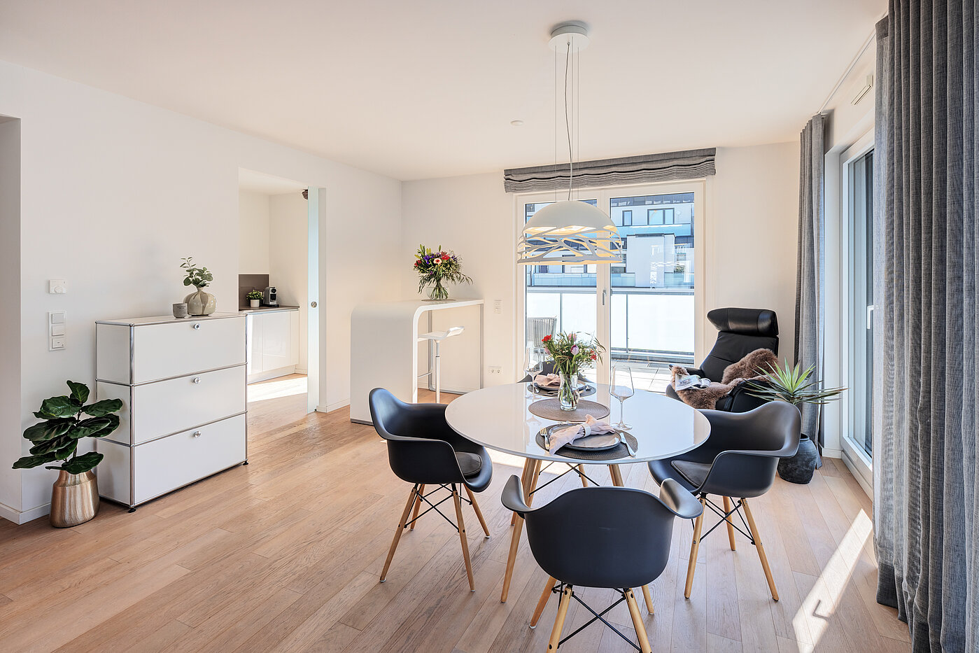 Penthouse mit 2 Zimmern | München-Bogenhausen | 70385 | ...mit