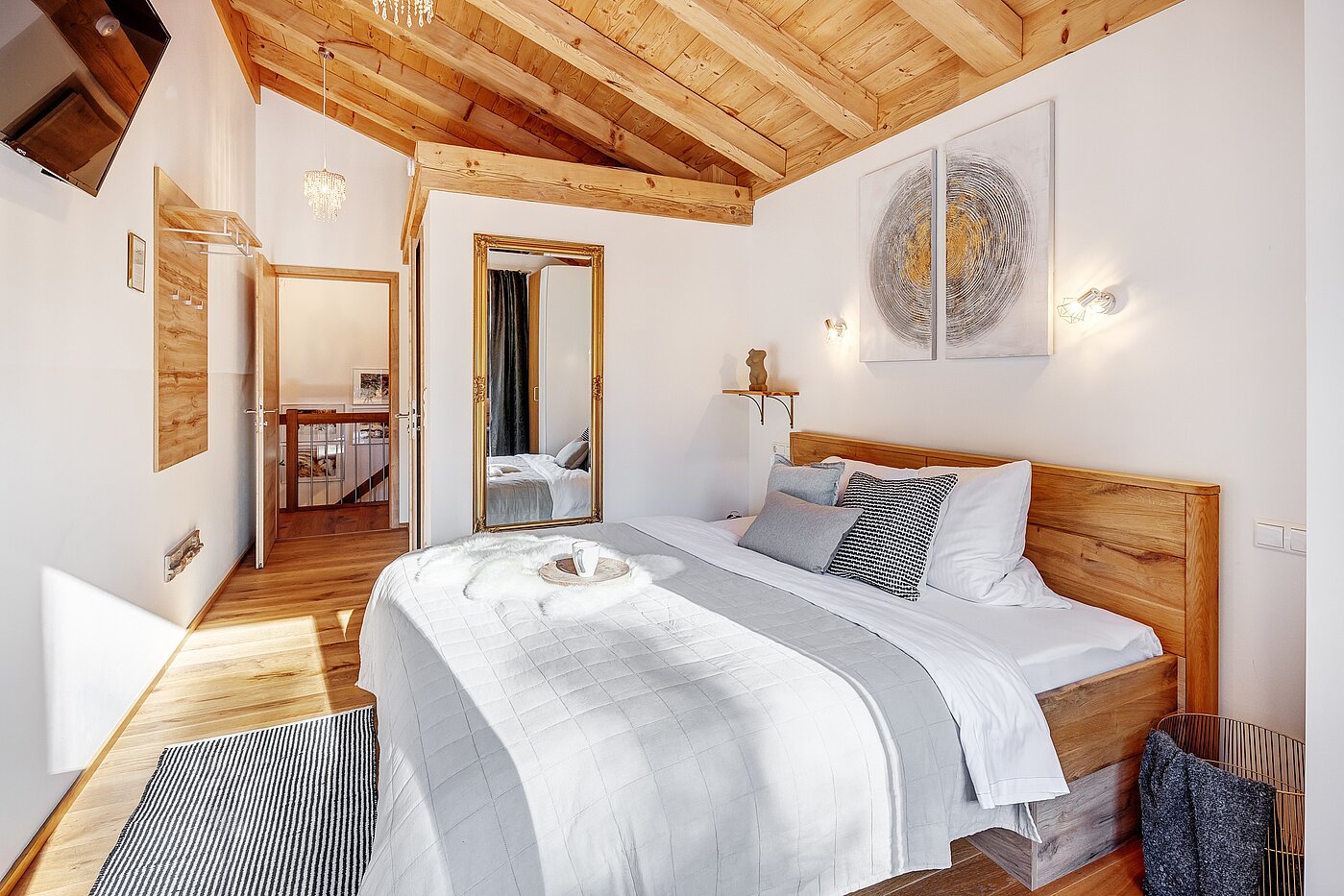 Etagenwohnung mit 6 Zimmern | 70095 | Zimmer 4 im Obergeschoss...