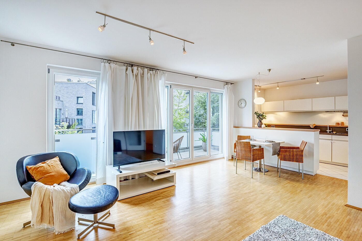 Etagenwohnung mit 3 Zimmern | München-Neuhausen | 70489