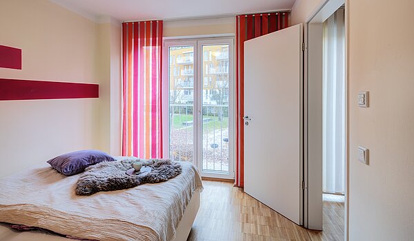 Etagenwohnung mit 2 Zimmern | München-Schwabing | 703161 | Blick zum Fenster