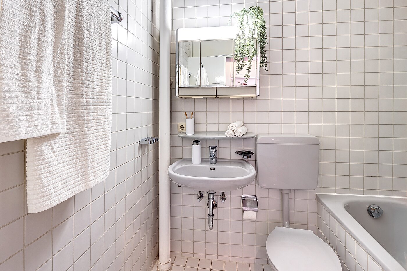 Etagenwohnung mit 1 Zimmer | München-Haidhausen | 70022 | Bad mit...