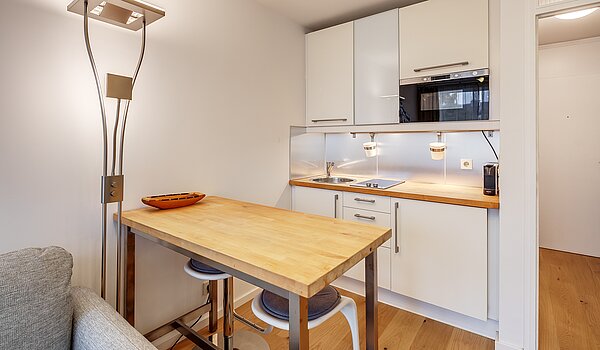 Etagenwohnung mit 1 Zimmer | München-Schwabing | 70475 | ...mit Theke
