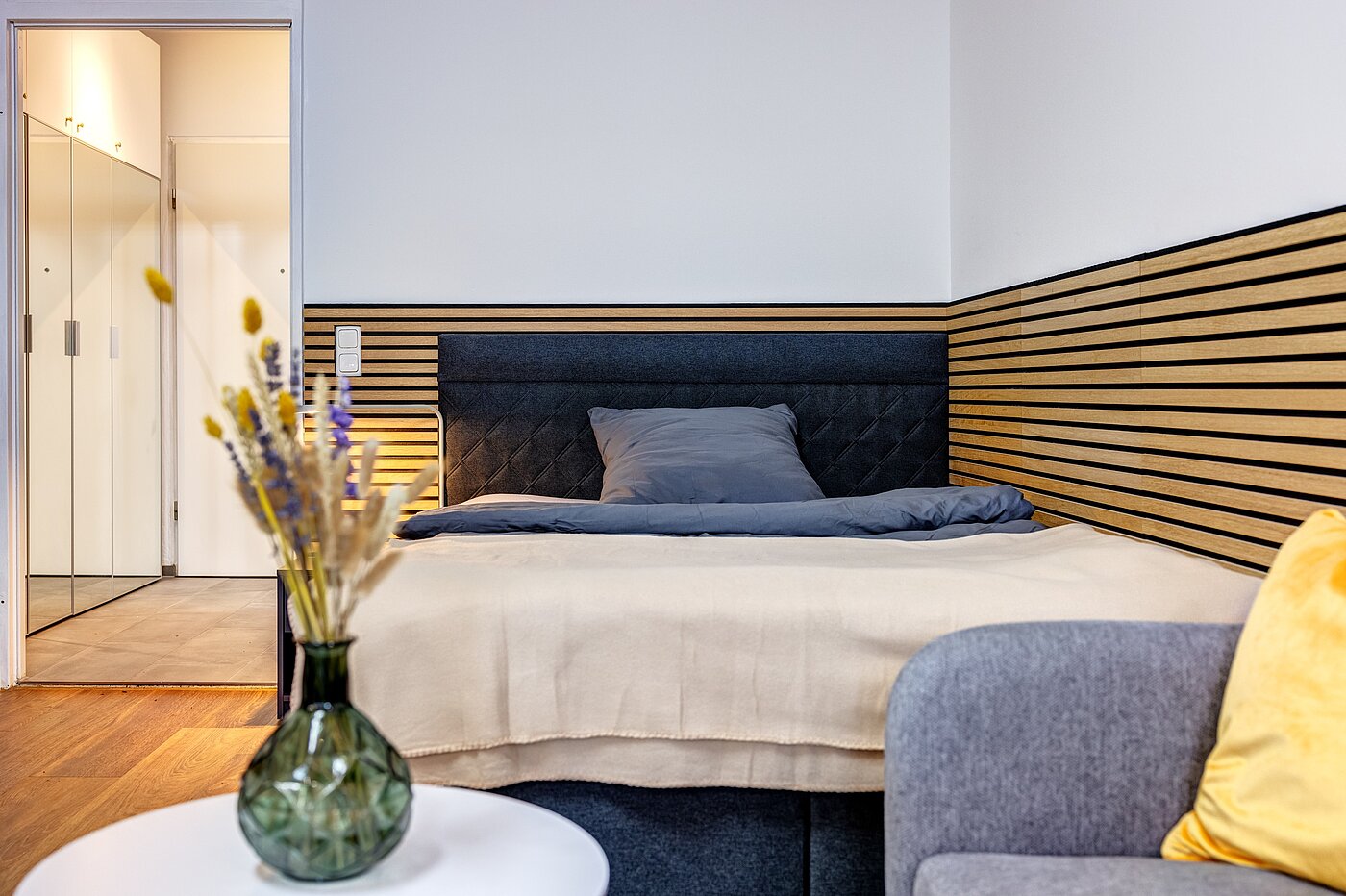 Apartment mit 1 Zimmer | München-Milbertshofen | 70183 | Gemütliches Bett