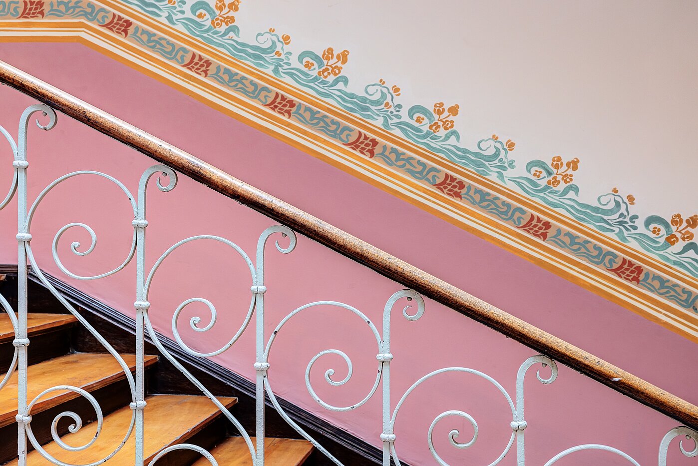 Erdgeschosswohnung mit 1 Zimmer | München-Haidhausen | 70228 | ...historischen Details