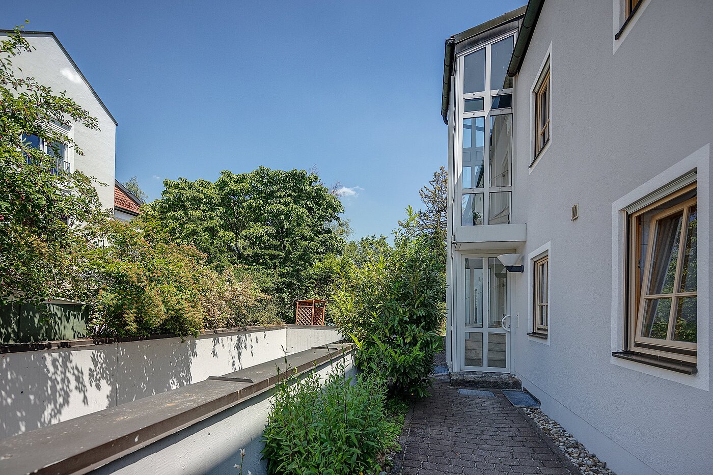 Erdgeschosswohnung mit 3 Zimmern | München-Untermenzing | 1806ML6 | Hauszugang