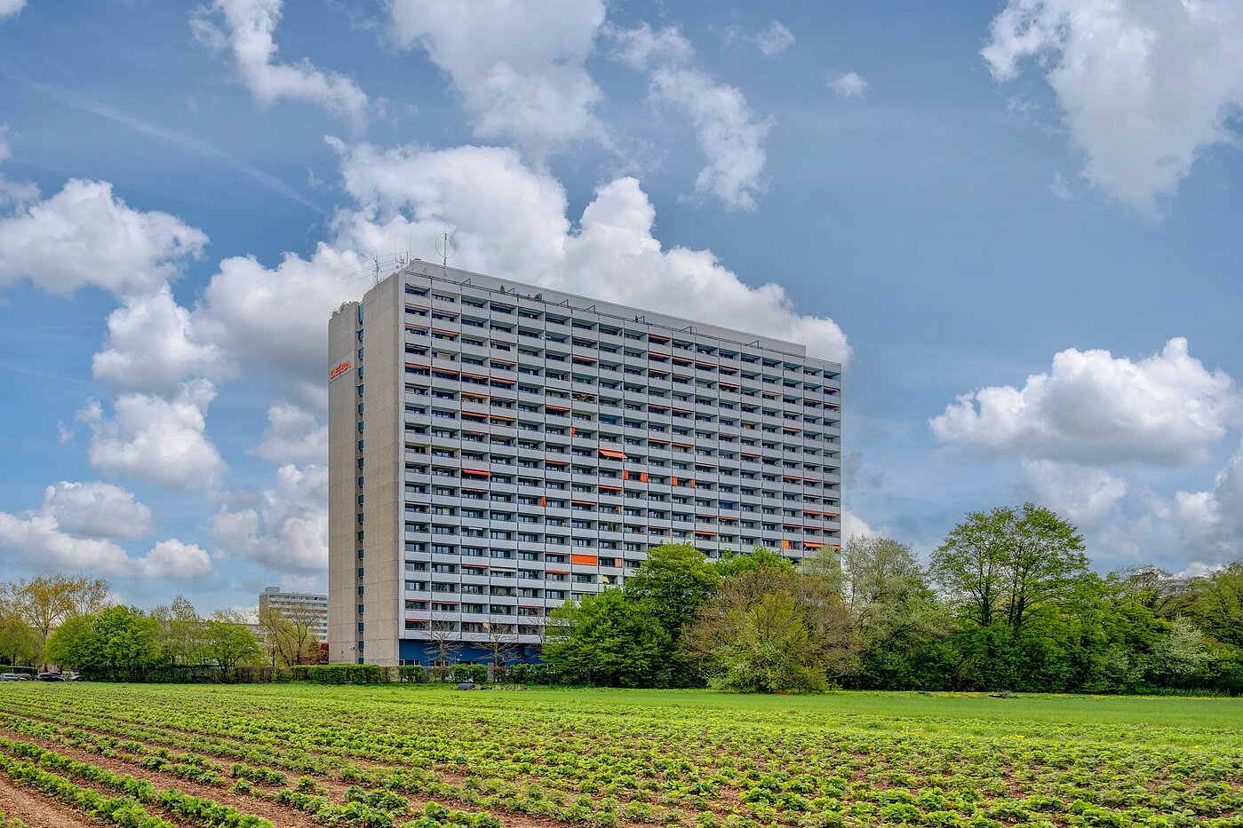 Etagenwohnung mit 1 Zimmer | München-Solln | 2201ML92 | Imposante Außenansicht