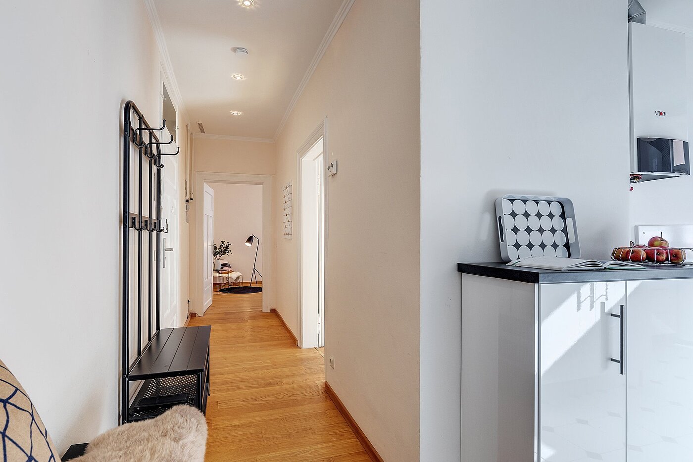 Etagenwohnung mit 2 Zimmern | München-Neuhausen | 1910ML1 | Blick zum Wohnzimmer