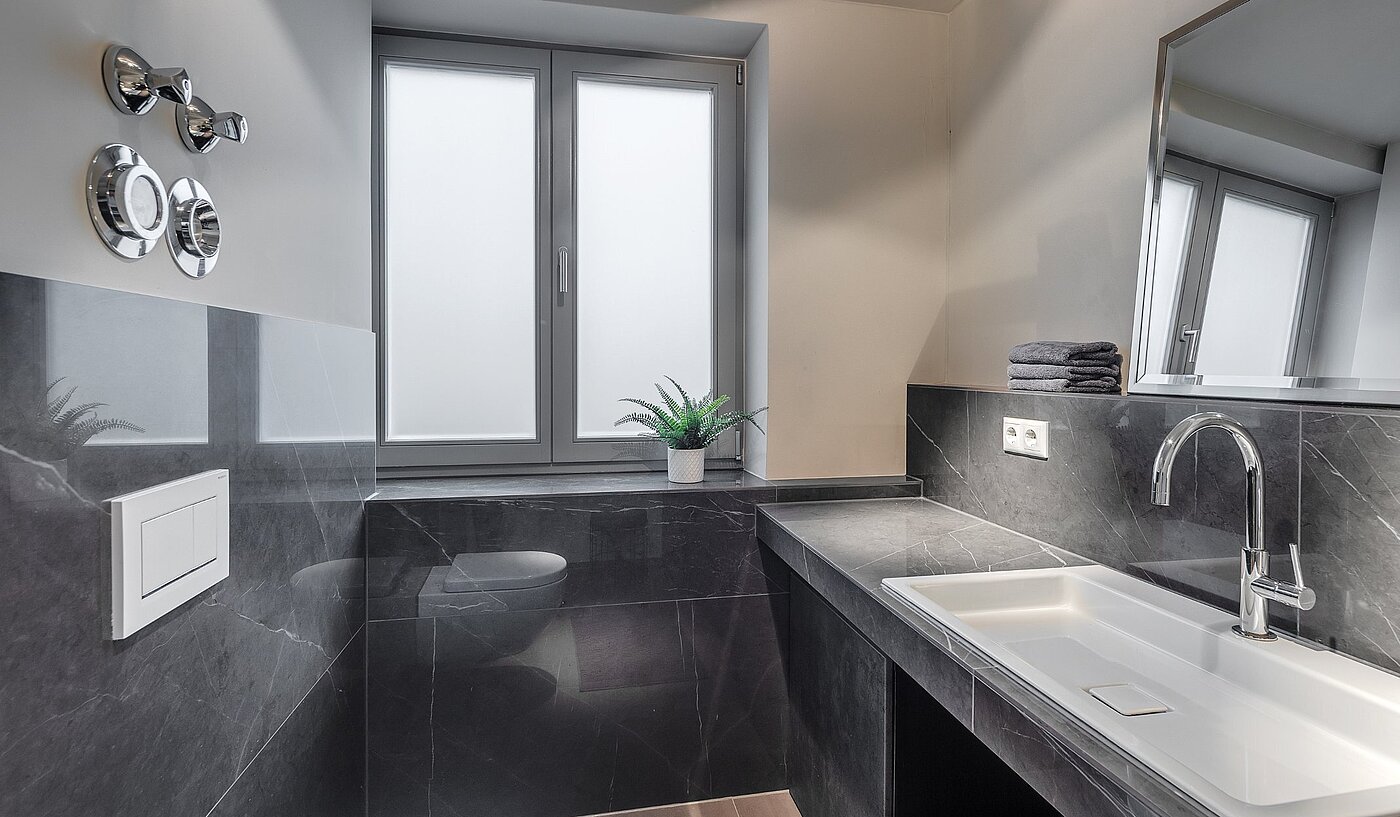 Hochparterre mit 2 Zimmern | München-Lehel | 2012ML1 | Mit Fenster und...