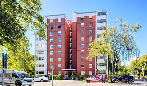 Etagenwohnung mit 4 Zimmern | München-Aubing | 70276 | Gebäudevorderansicht