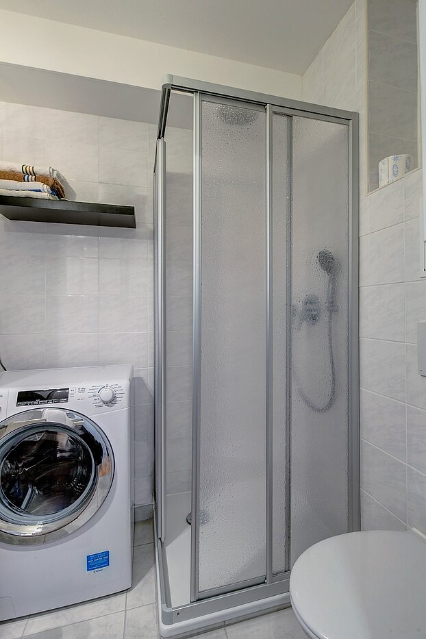 Etagenwohnung mit 1 Zimmer | München-Berg am Laim | 2301ML4 | ...mit Dusche und Waschmaschine