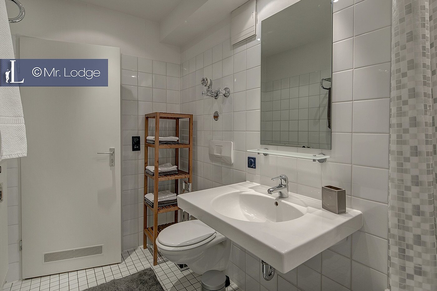 Etagenwohnung mit 2 Zimmern | München-Lehel | 1605ML6 | Elegantes Waschbecken