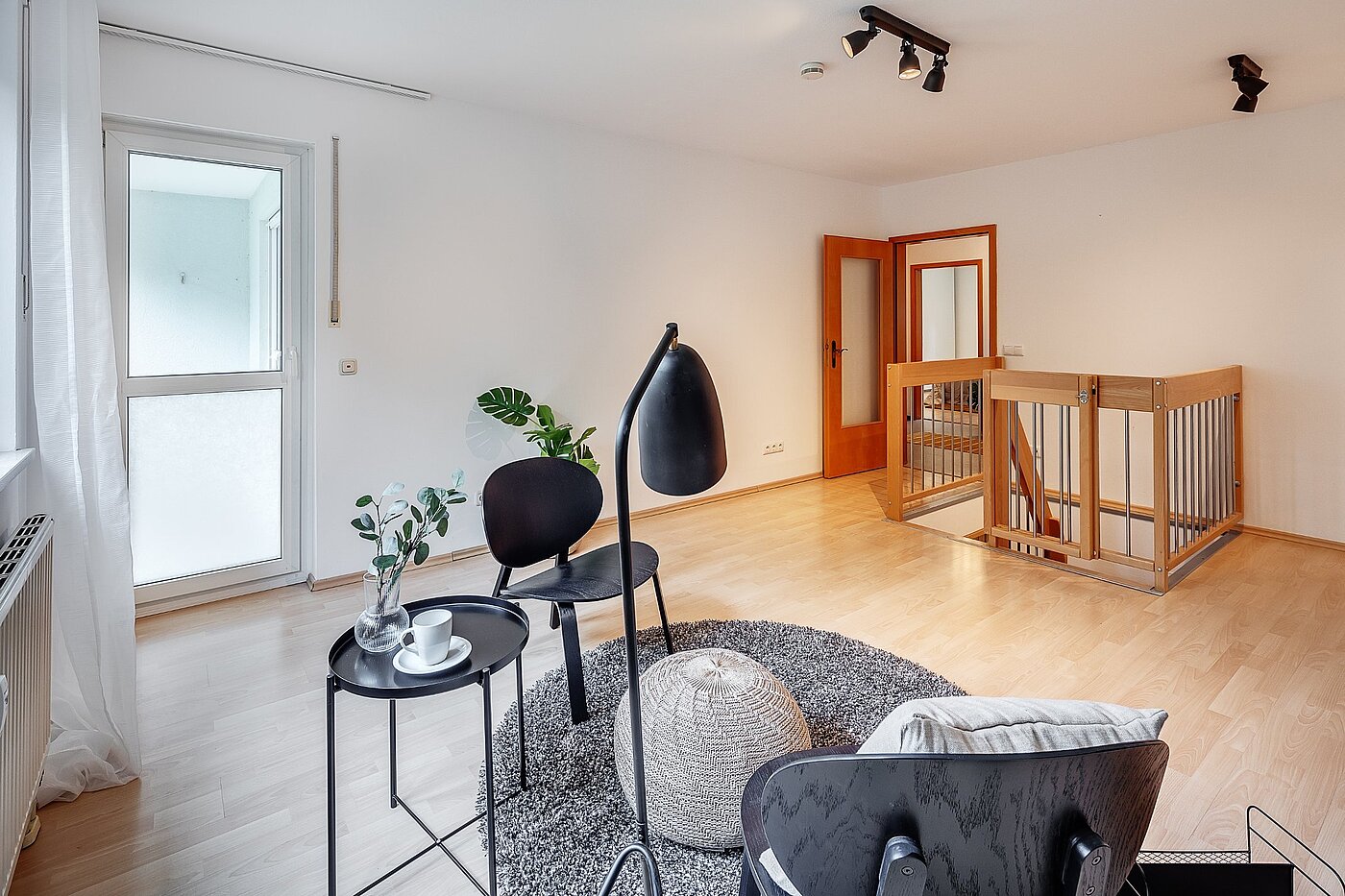 Etagenwohnung mit 3 Zimmern | München-Hasenbergl | 2105ML10 | mit Treppe zum Hobbyraum