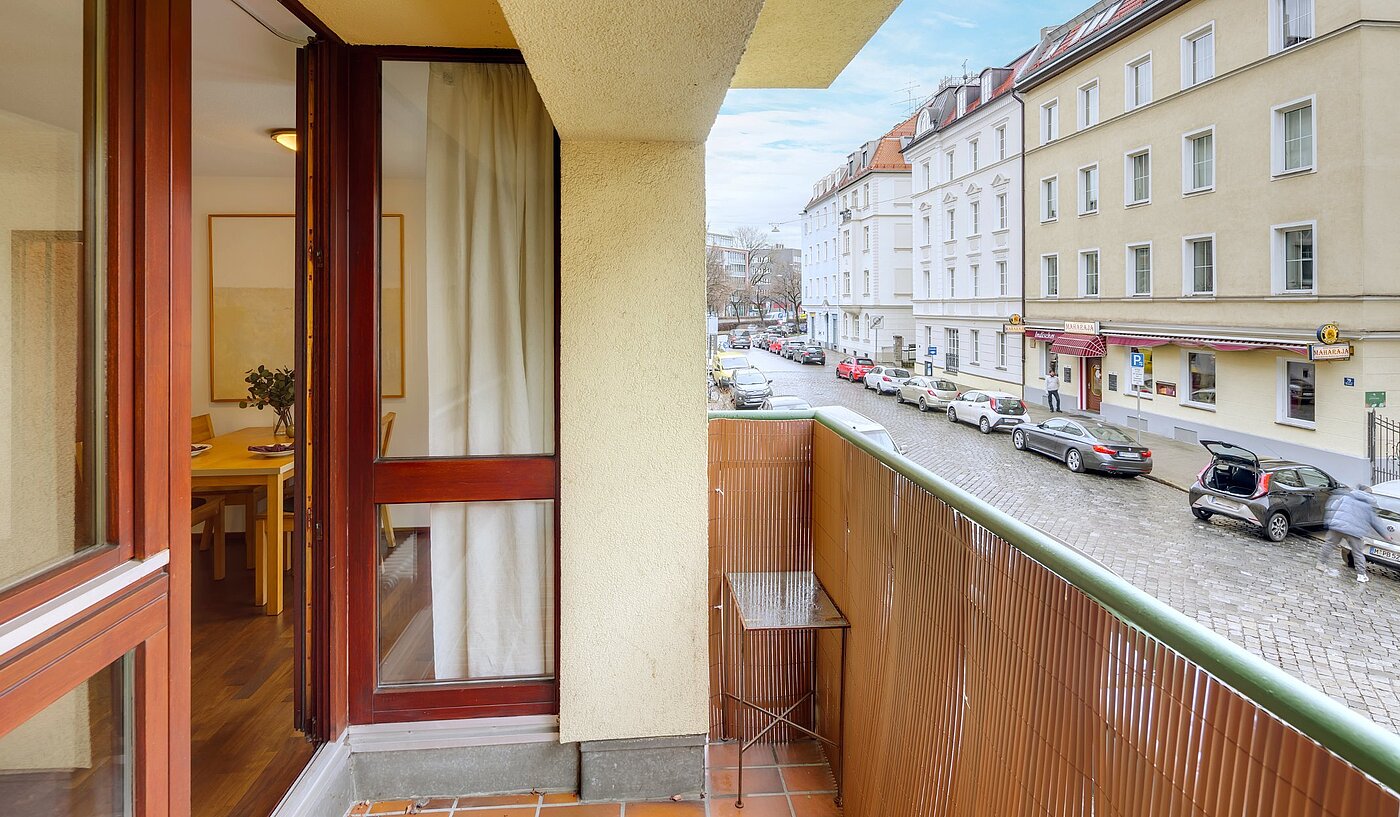 Etagenwohnung mit 2 Zimmern | München-Neuhausen | 2012ML5 | Zugang zur Loggia