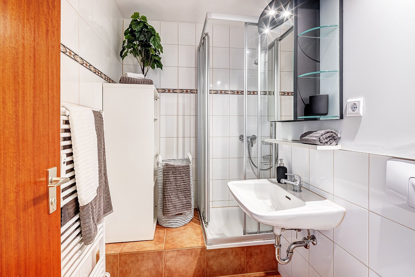 Etagenwohnung mit 1 Zimmer | München-Laim | 2107ML8 | Bad mit Dusche...