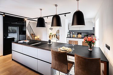 Waldtrudering: Exklusives Wohnen - neuwertig - zeitlos - modern
