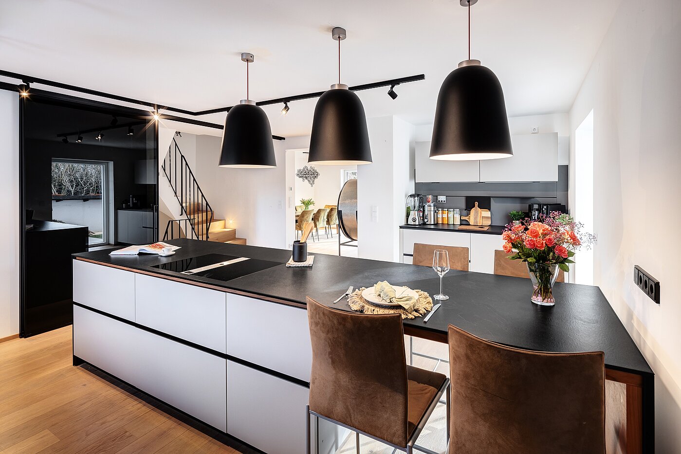 Reiheneckhaus mit 6 Zimmern | München-Trudering | 70191 | Hochwertige Einbauküche...