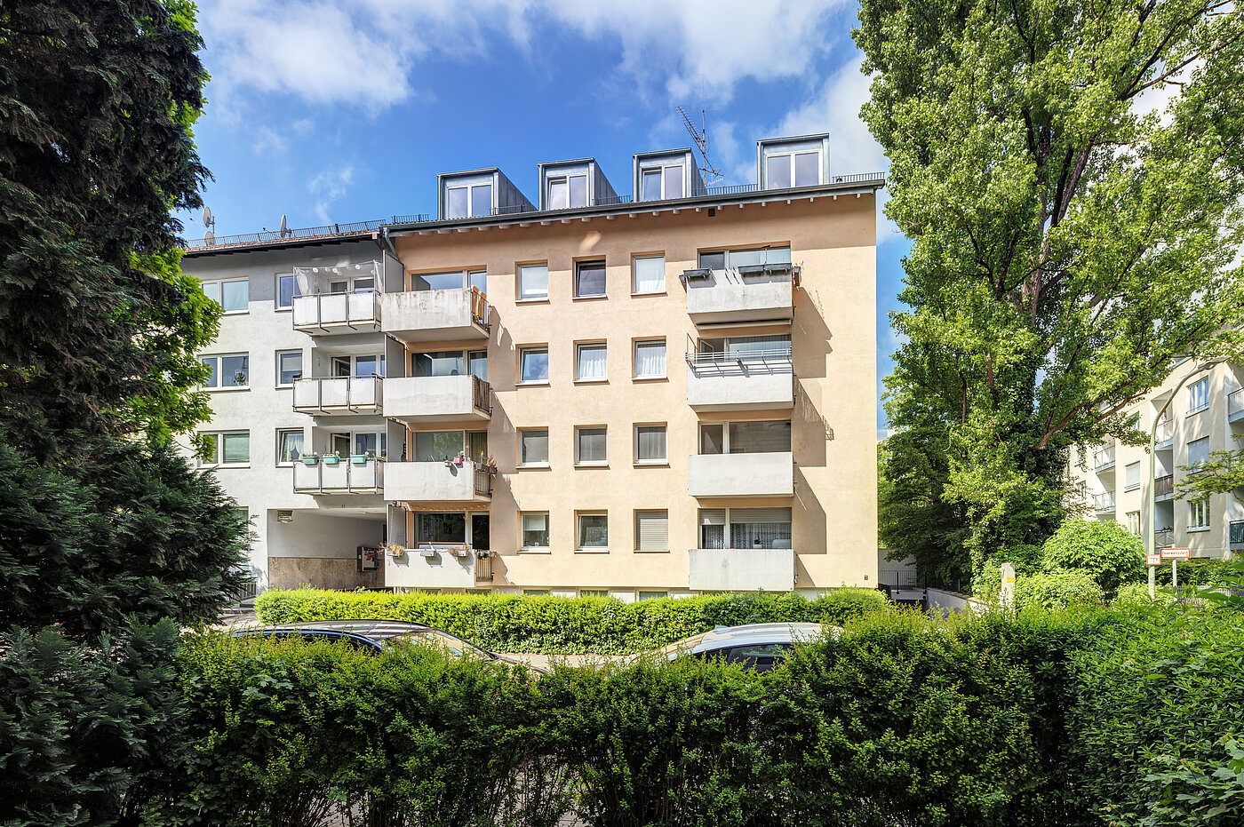 Etagenwohnung mit 2 Zimmern | München-Sendling-Westpark | 70413 | Hausansicht
