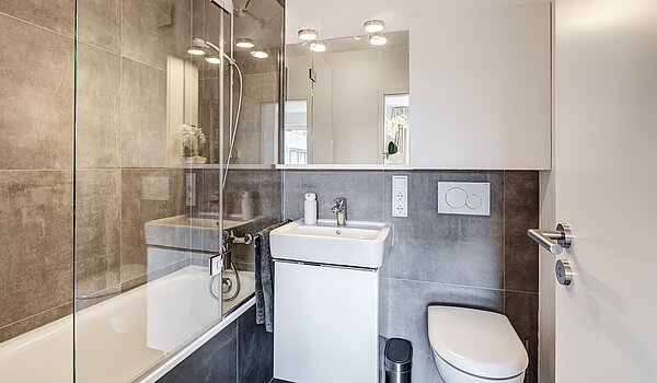 Etagenwohnung mit 3.5 Zimmern | München-Au | 704231 | Bad 2