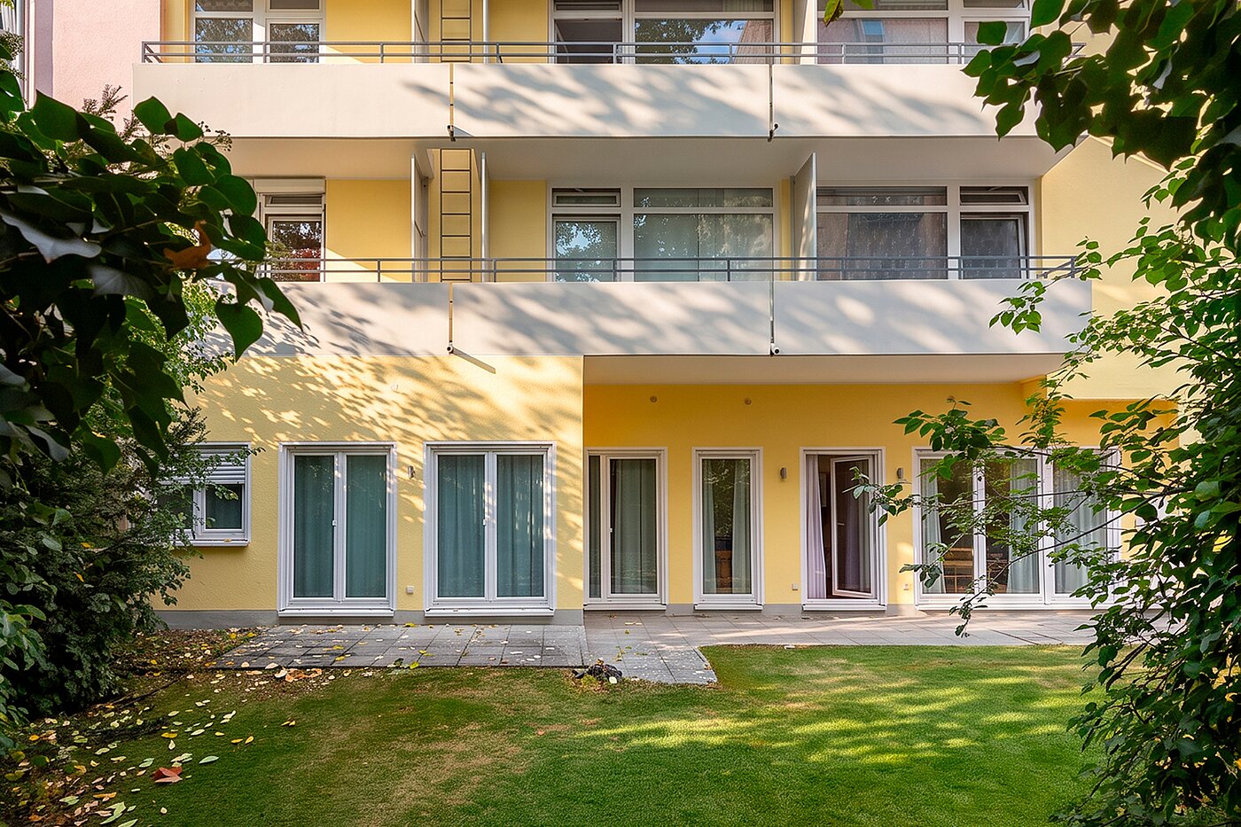 Erdgeschosswohnung mit 4 Zimmern | München-Neuhausen | 70471